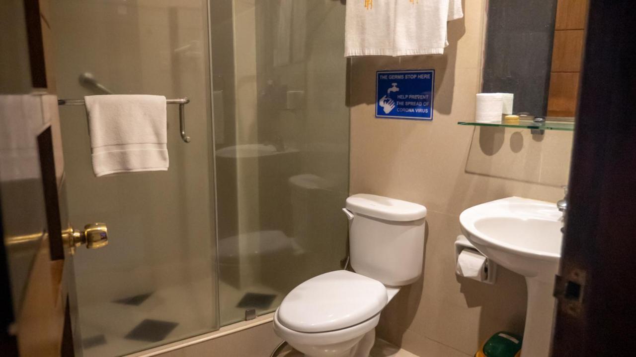 אנגלס Fields Palace Hotel מראה חיצוני תמונה