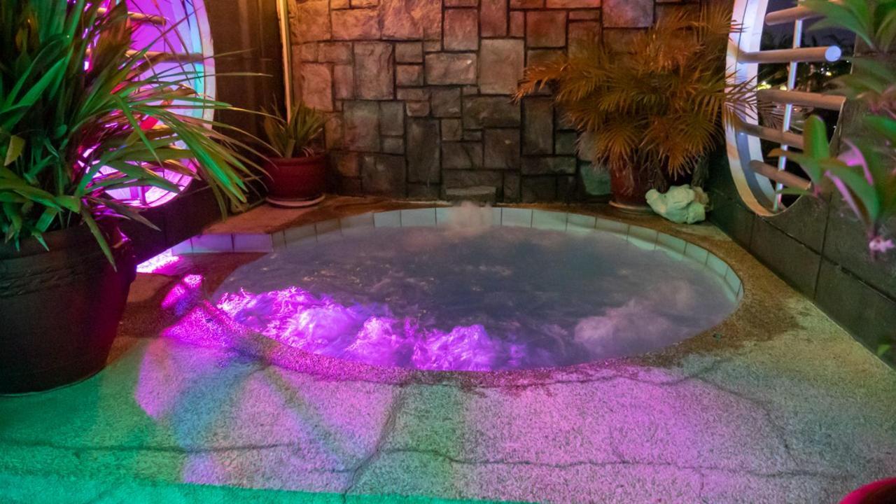 אנגלס Fields Palace Hotel מראה חיצוני תמונה